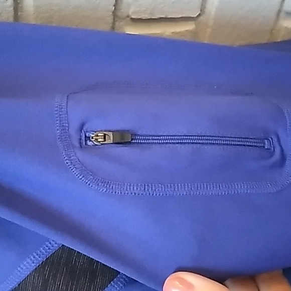 Tek Gear Women's Zip Up Workout Jacket. Size M/L See Measurements - Picture 5 of 11